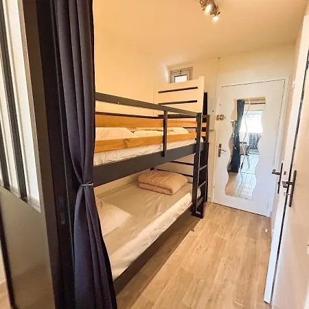 Dans Avec Piscine A * Sanary-sur-Mer