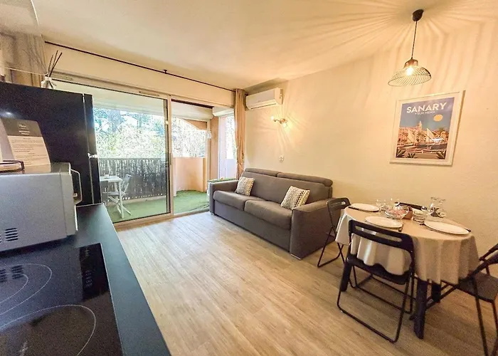 Dans Résidence Avec Piscine à Appartement